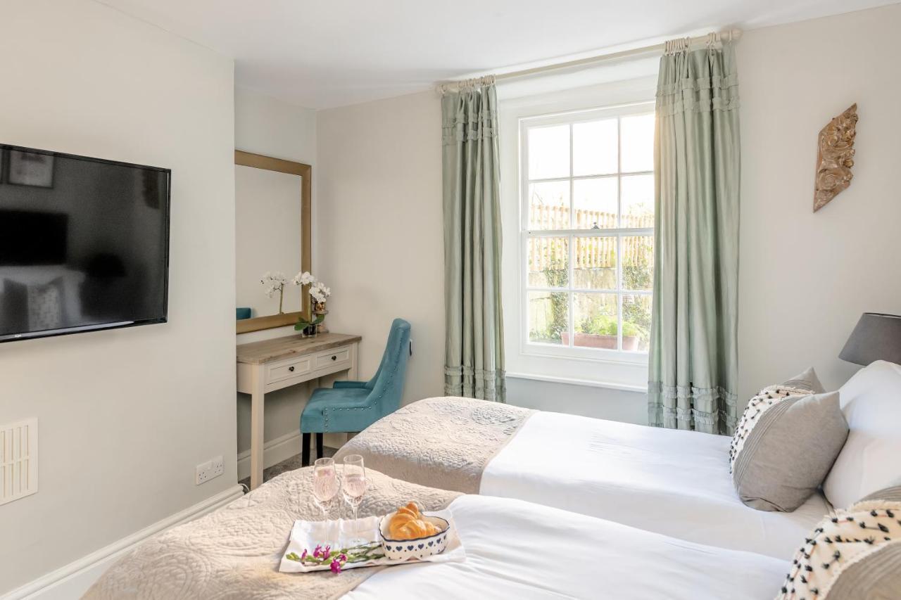 Gorgeous Garden Apartment Bath Bagian luar foto