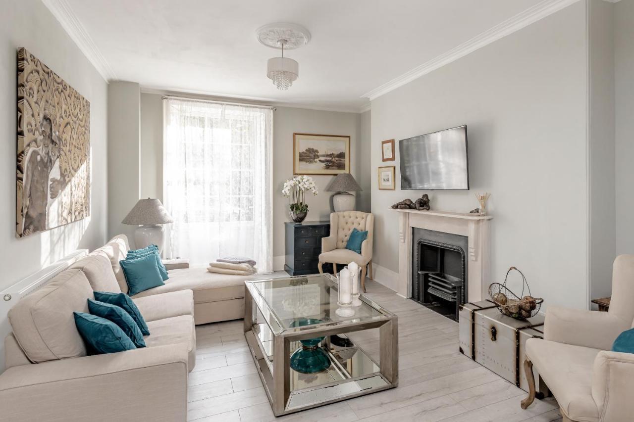 Gorgeous Garden Apartment Bath Bagian luar foto